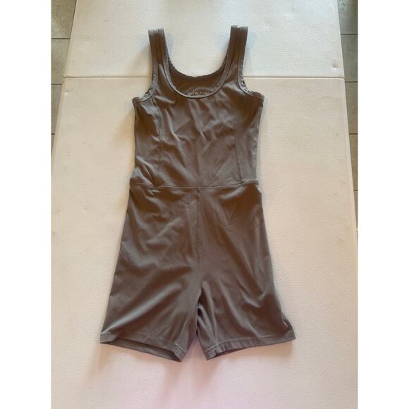 Set Active Sportbody One Piece Unitard Romper with Biker Shorts Sz XL Gray - Picture 1 of 5